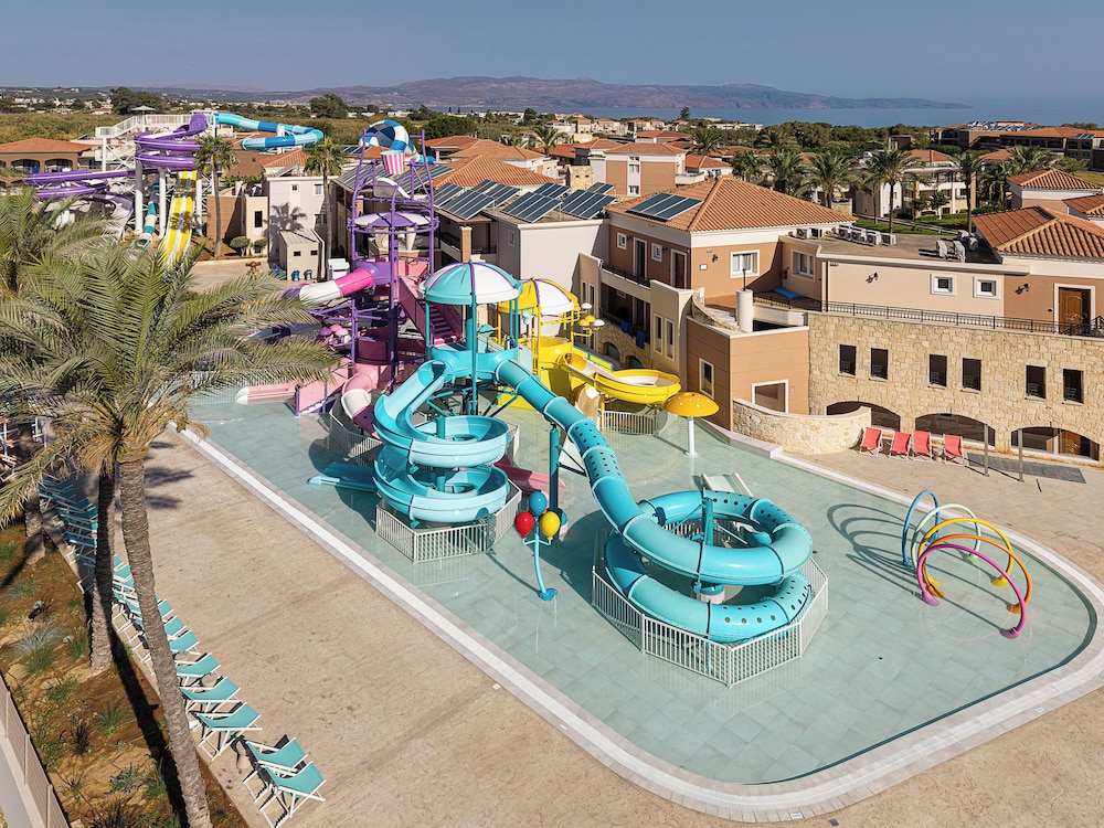 Caldera Beach — Pool in Gerani Chanion