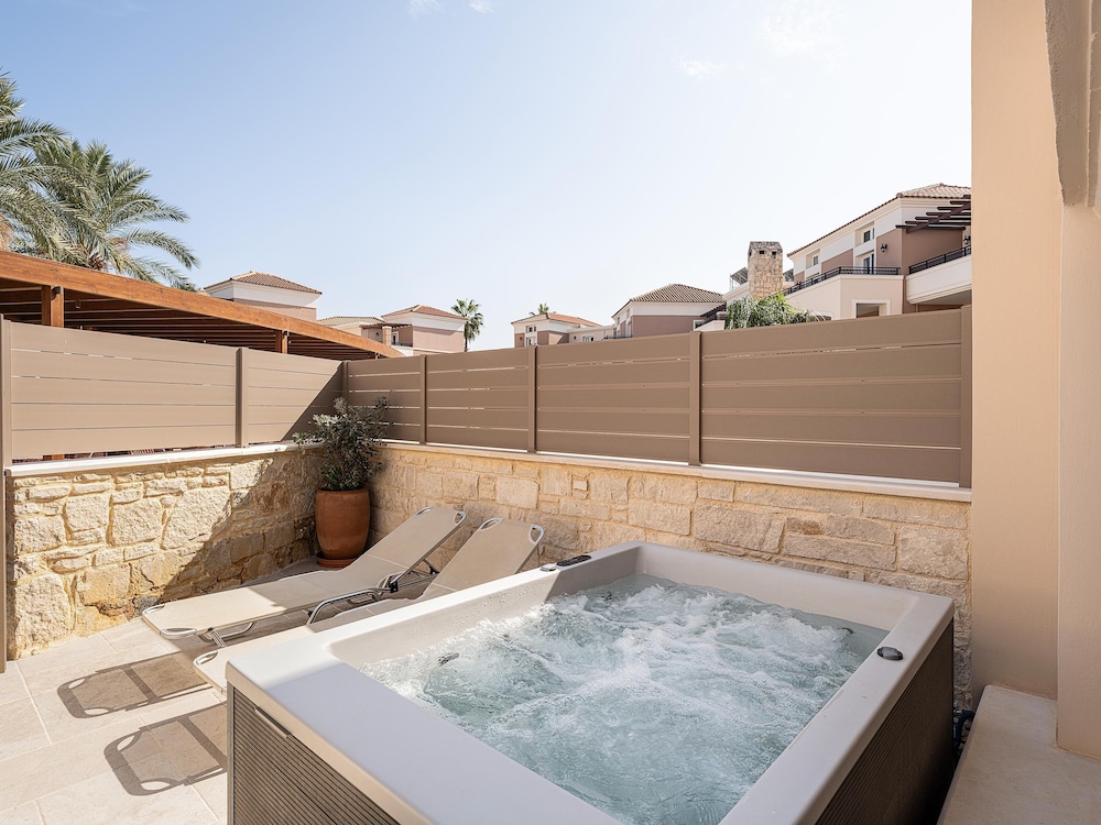 Caldera Beach — Rooms in Gerani Chanion
