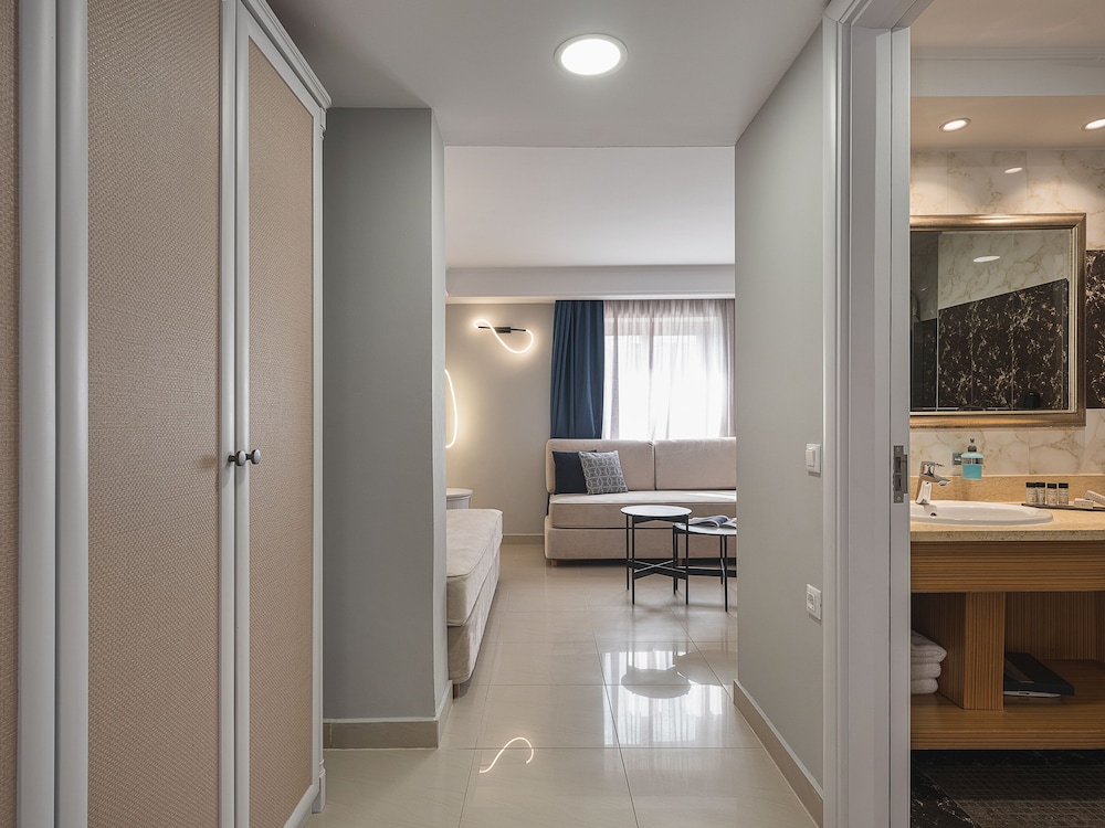 Caldera Creta Paradise — Hotel rooms in Platanias