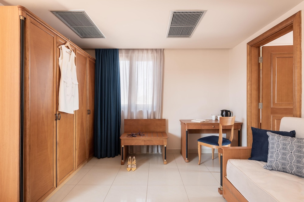Caldera Creta Paradise — Hotel rooms in Platanias