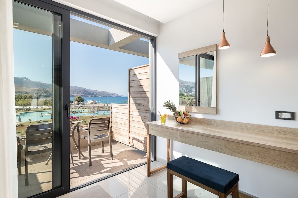 Galini Palace Resort Hotel - All Inclusive — Hotel rooms in Platanias