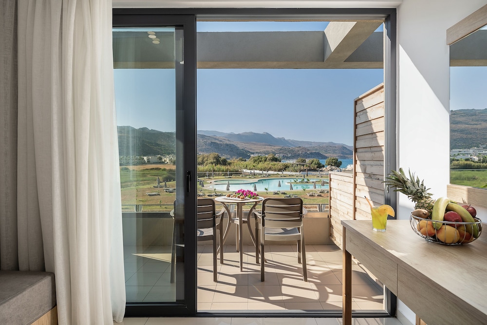 Galini Palace Resort Hotel - All Inclusive — Hotel rooms in Platanias