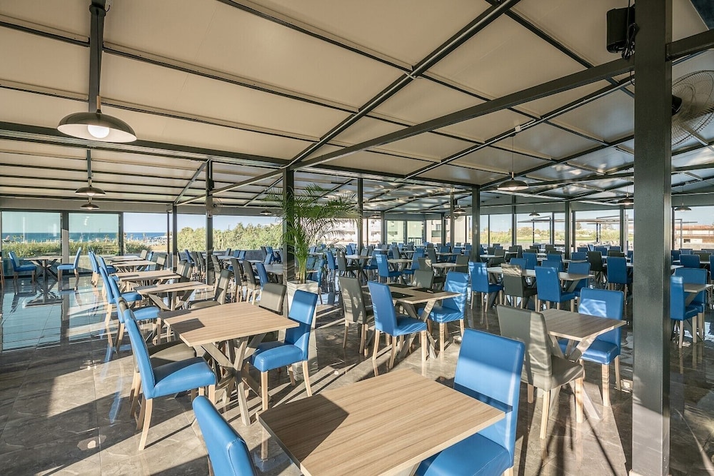 Galini Palace Resort Hotel - All Inclusive — Restaurant & bars in Platanias
