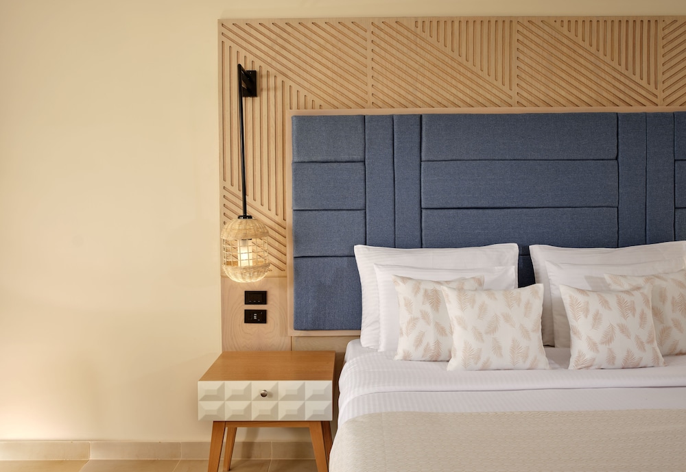 Coral Sea Water World Resort - All inclusive — Rooms in Sharm El Sheikh, Red Sea