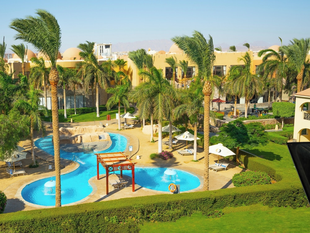 Stella Gardens Resort Makadi Bay - 24HRS All inclusive — Swimming pool in Makadi Bay, Red Sea