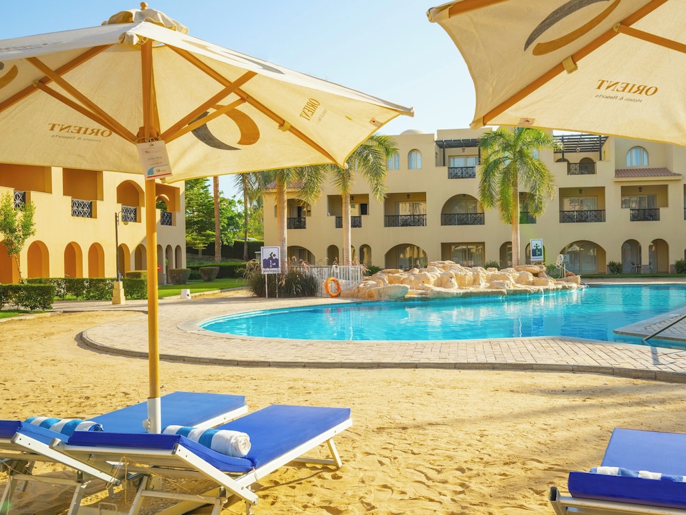 Stella Gardens Resort Makadi Bay - 24HRS All inclusive — Swimming pool in Makadi Bay, Red Sea