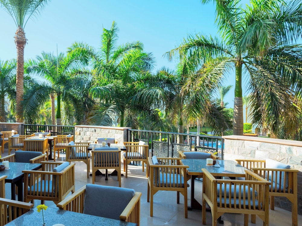 Stella Gardens Resort Makadi Bay - 24HRS All inclusive — Restaurant & bars in Makadi Bay, Red Sea