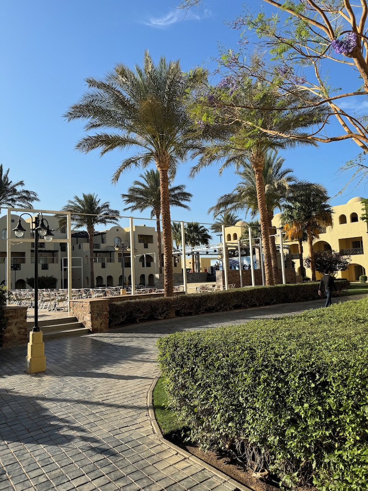 Stella Gardens Resort Makadi Bay - 24HRS All inclusive — Hotel building in Makadi Bay, Red Sea