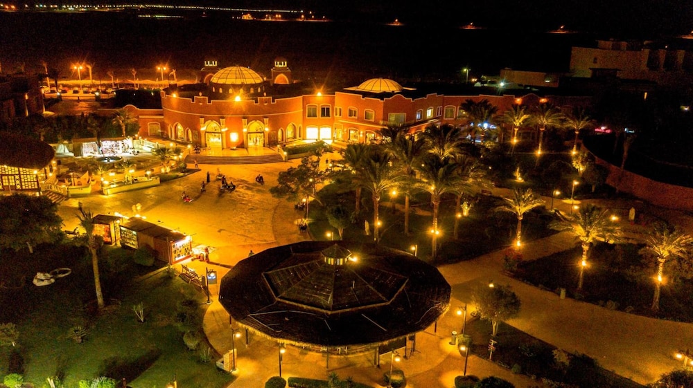 Sentido Caribbean World Soma Bay - All inclusive — Hotel building in Soma Bay, Red Sea