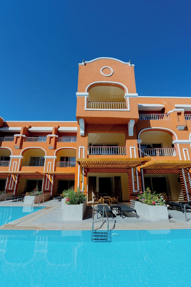 Sentido Caribbean World Soma Bay - All inclusive — Hotel building in Soma Bay, Red Sea