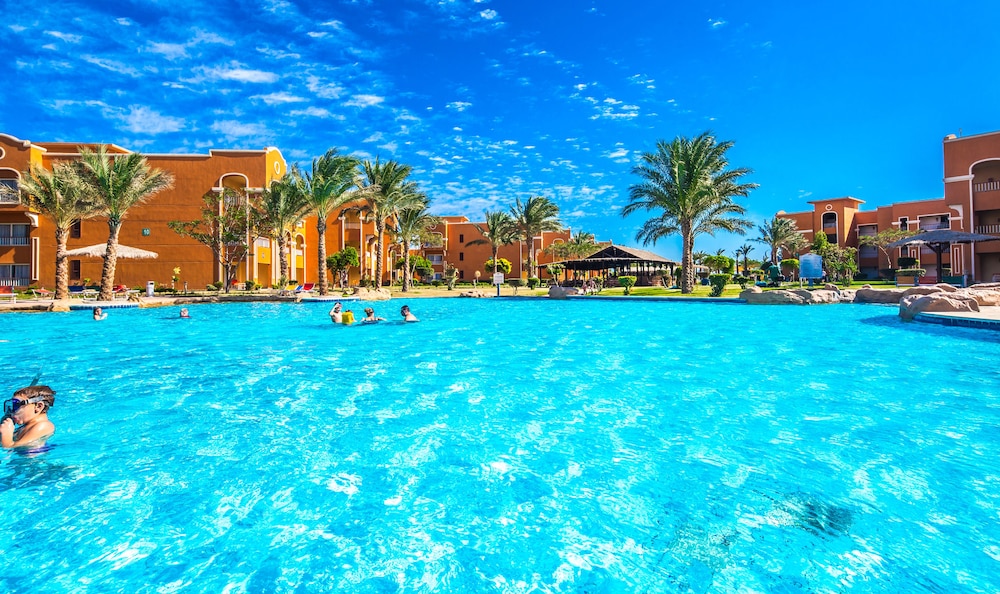 Sentido Caribbean World Soma Bay - All inclusive — Swimming pool in Soma Bay, Red Sea