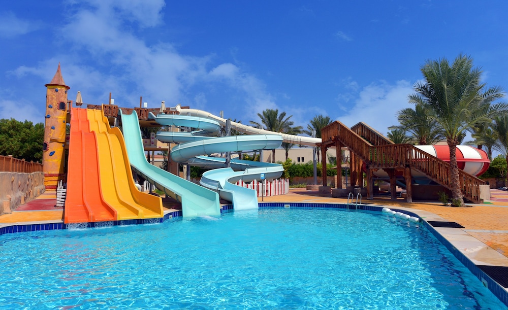 Edge Rotana Sea Beach — Swimming pool in Sharm El Sheikh, Red Sea