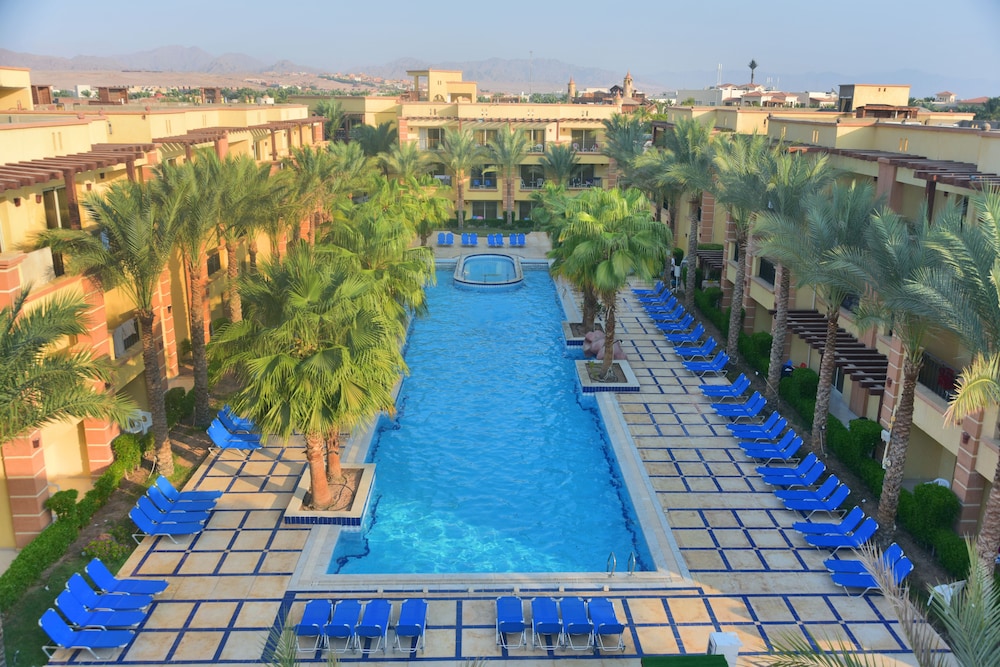 Edge Rotana Sea Beach - zdjęcie 3