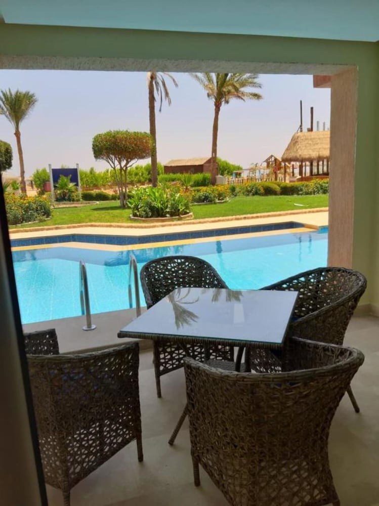 Edge Rotana Sea Beach — Swimming pool in Sharm El Sheikh, Red Sea