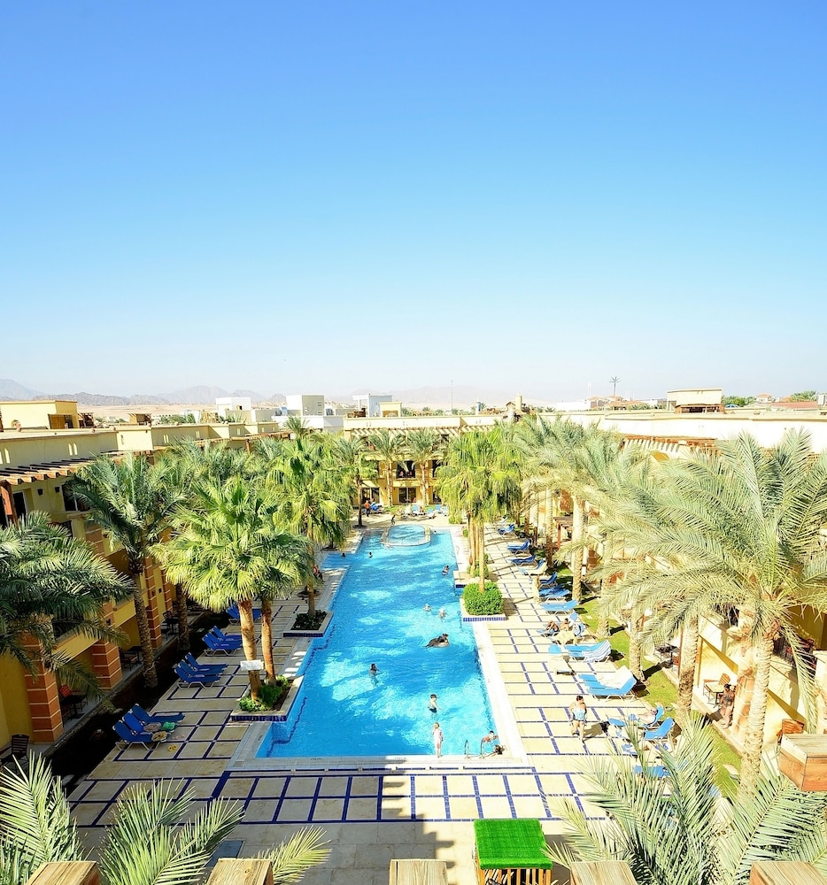 Edge Rotana Sea Beach - zdjęcie 2