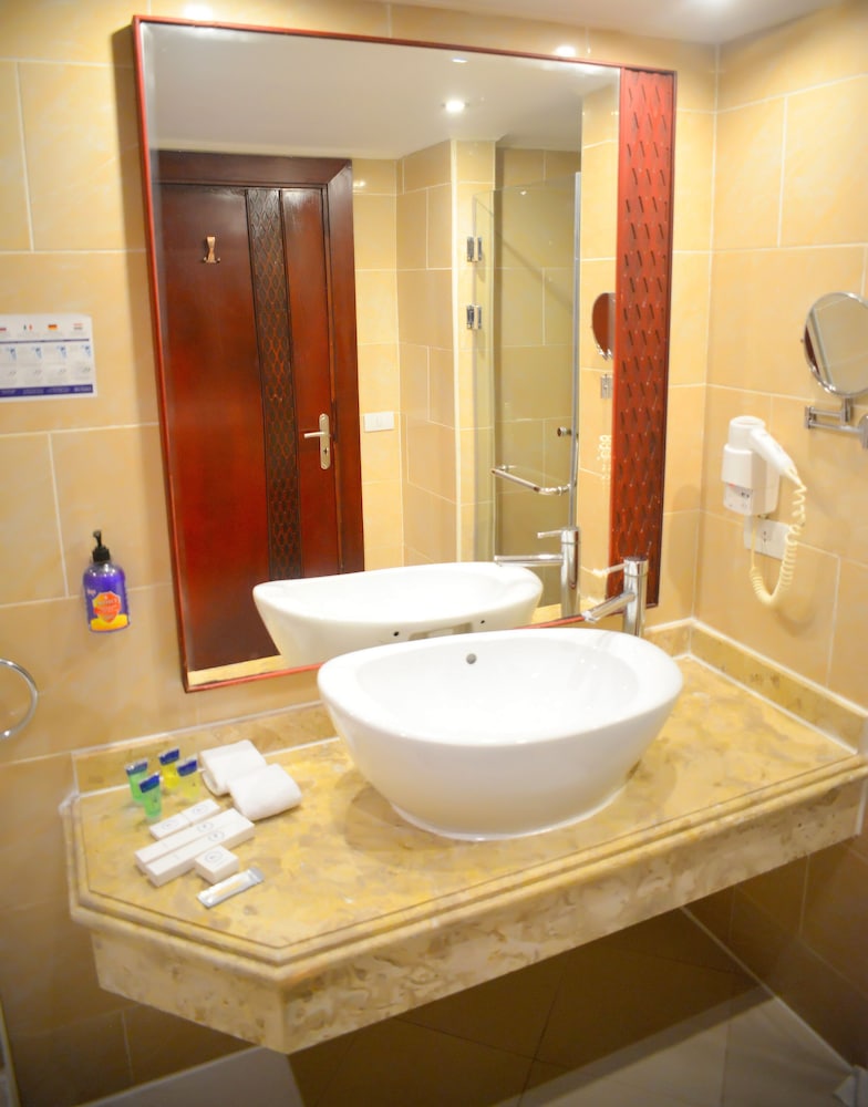 Edge Rotana Sea Beach — Hotel rooms in Sharm El Sheikh, Red Sea