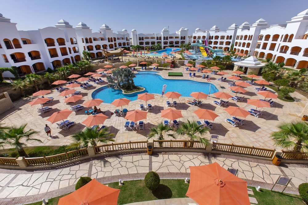 Naama Waves Hotel — Swimming pool in Sharm El Sheikh, Red Sea
