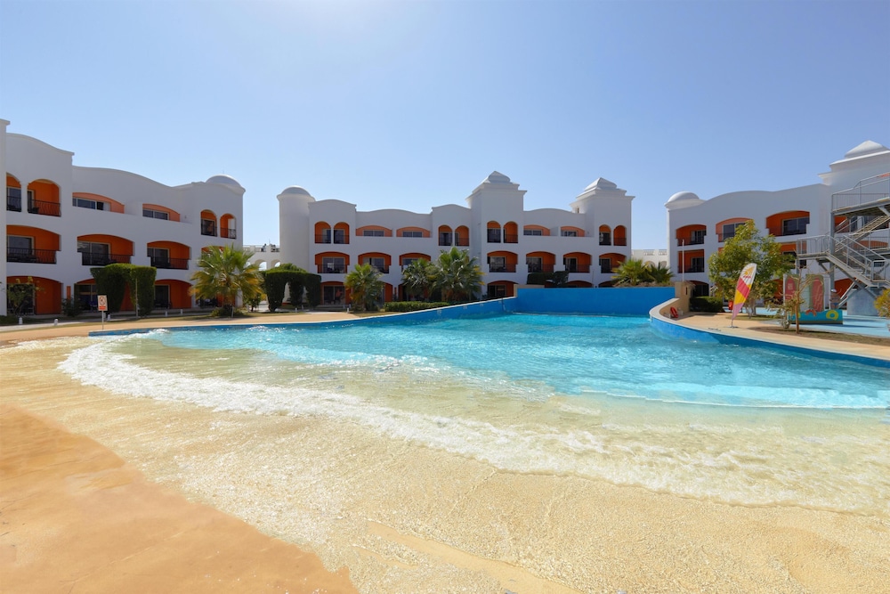 Naama Waves Hotel — Swimming pool in Sharm El Sheikh, Red Sea