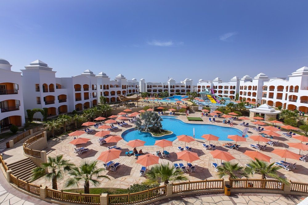 Naama Waves Hotel — Swimming pool in Sharm El Sheikh, Red Sea