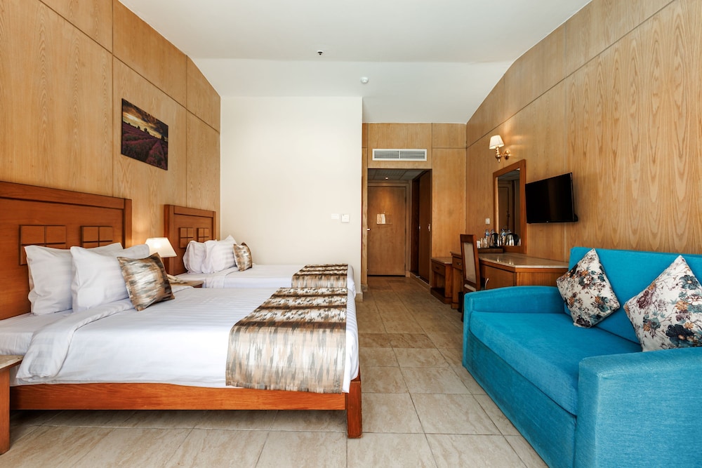 SUNRISE Solara Aqua park Resort — Hotel rooms in Hurghada, Red Sea