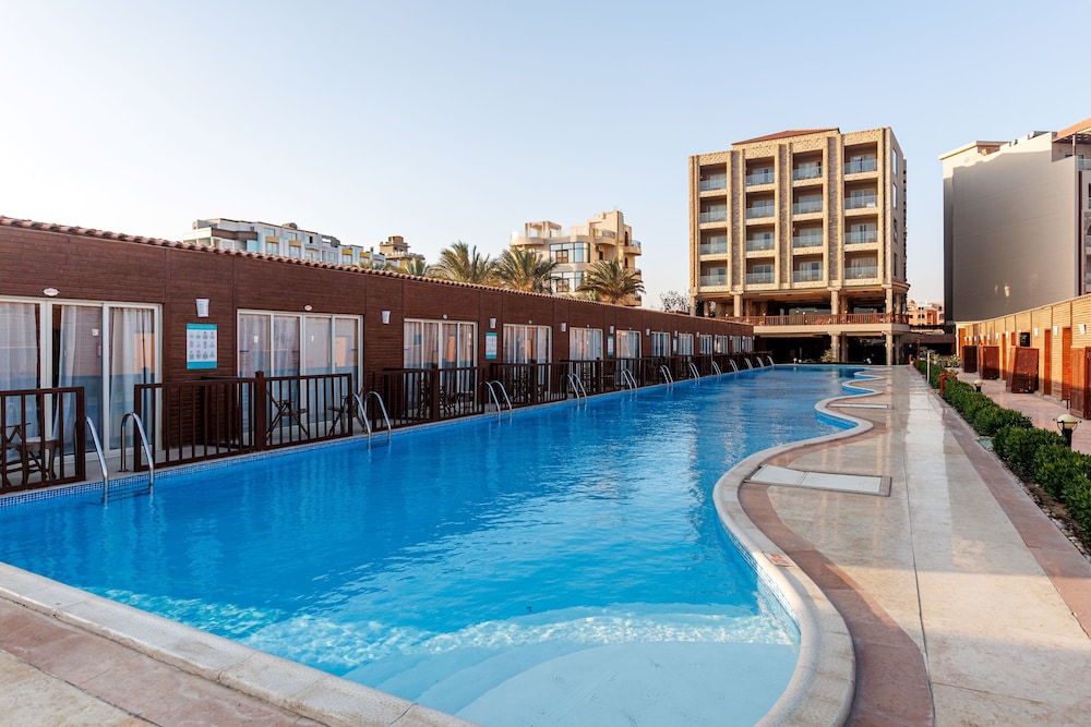 SUNRISE Solara Aqua park Resort — Swimming pool in Hurghada, Red Sea