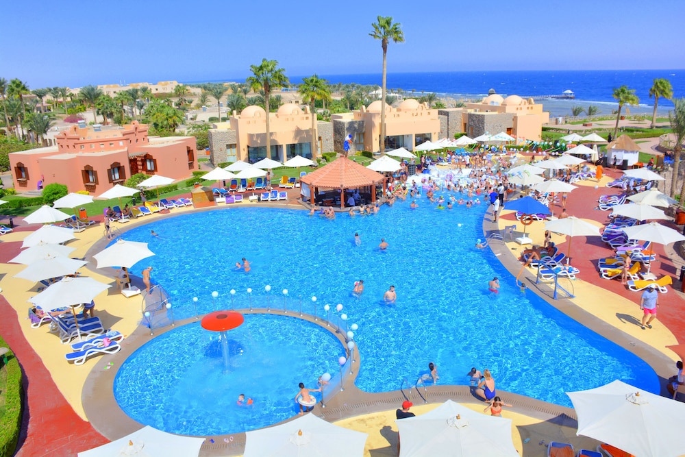 Nubian Island, Families and Couples only