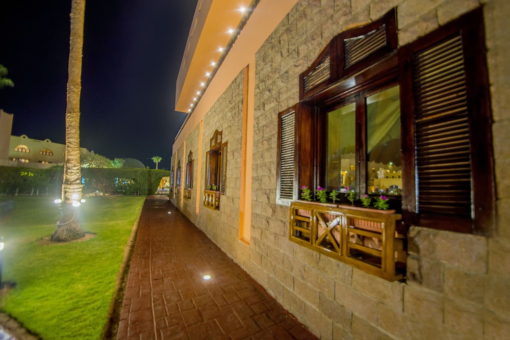 Nubian Island, Families and Couples only — Hotel building in Sharm El Sheikh, Red Sea