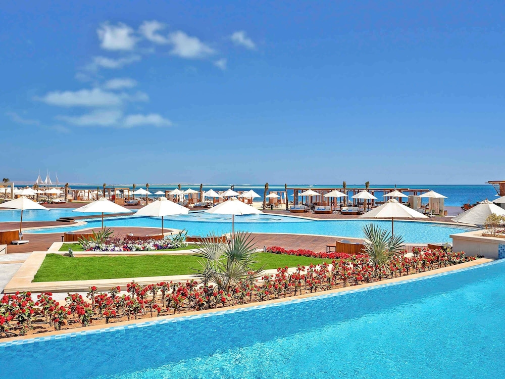 Rixos Premium Magawish Suites and Villas — Swimming pool in Hurghada, Red Sea