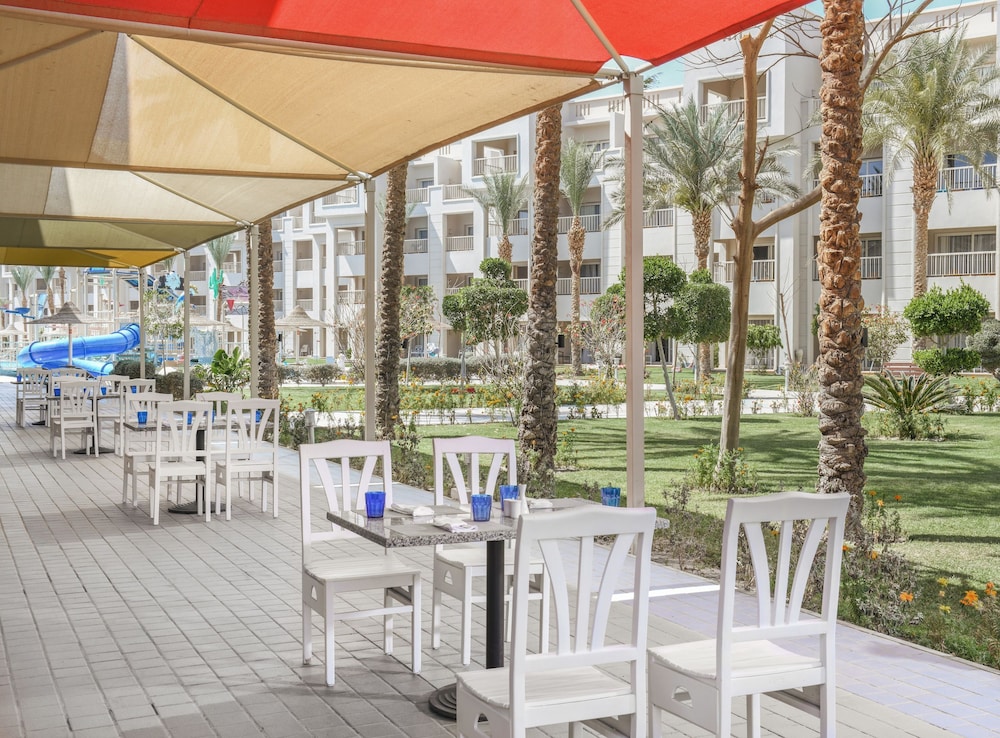 JAZ Soma Beach — Restaurant & bars in Soma Bay, Red Sea