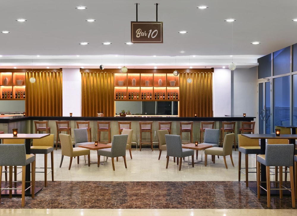 JAZ Soma Beach — Restaurant & bars in Soma Bay, Red Sea