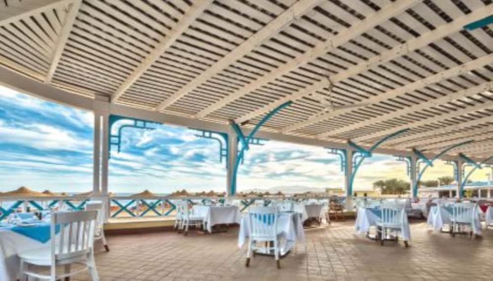 JAZ Soma Beach — Restaurant & bars in Soma Bay, Red Sea