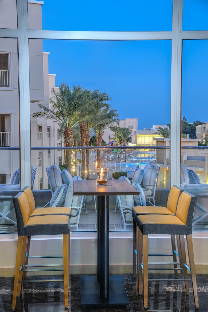 JAZ Soma Beach — Restaurant & bars in Soma Bay, Red Sea