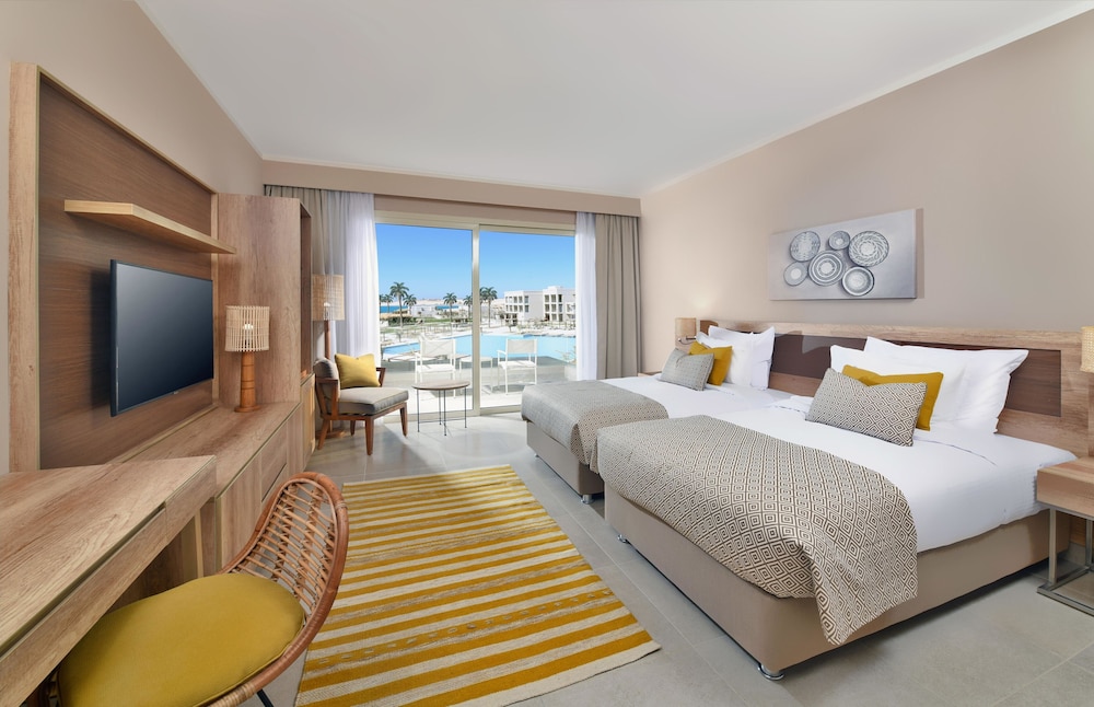 Steigenberger Resort Ras Soma — Hotel rooms in Soma Bay, Red Sea
