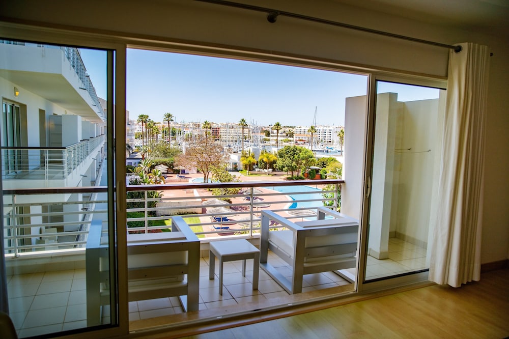 Marina Club Suite Hotel — Hotel rooms in Lagos, Faro
