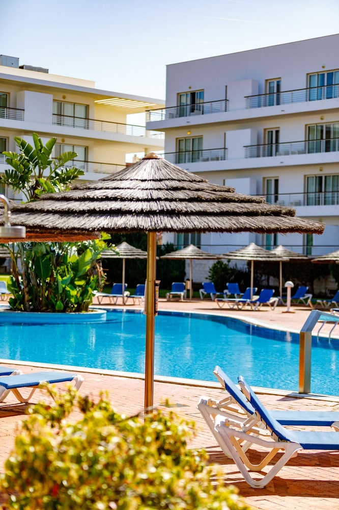 Marina Club Suite Hotel — Swimming pool in Lagos, Faro