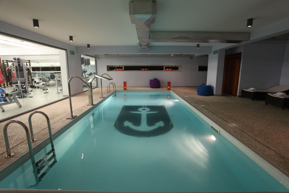 Marina Club Suite Hotel — Swimming pool in Lagos, Faro