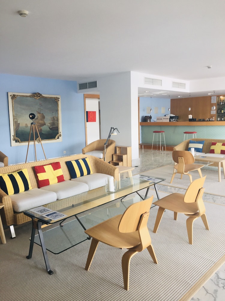 Marina Club Suite Hotel — Restaurant & bars in Lagos, Faro