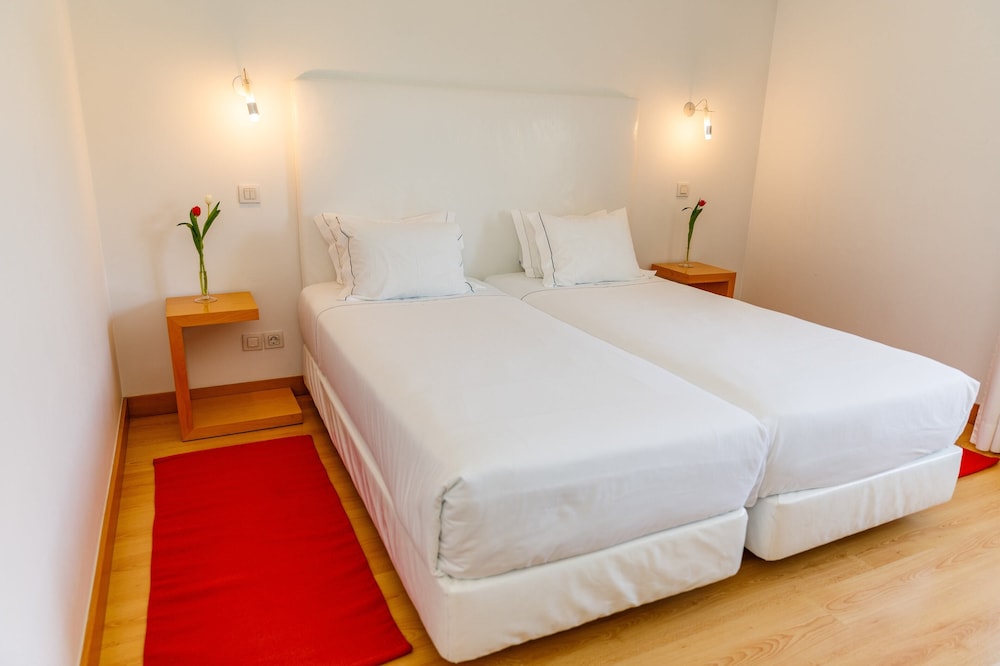 Marina Club Suite Hotel — Hotel rooms in Lagos, Faro