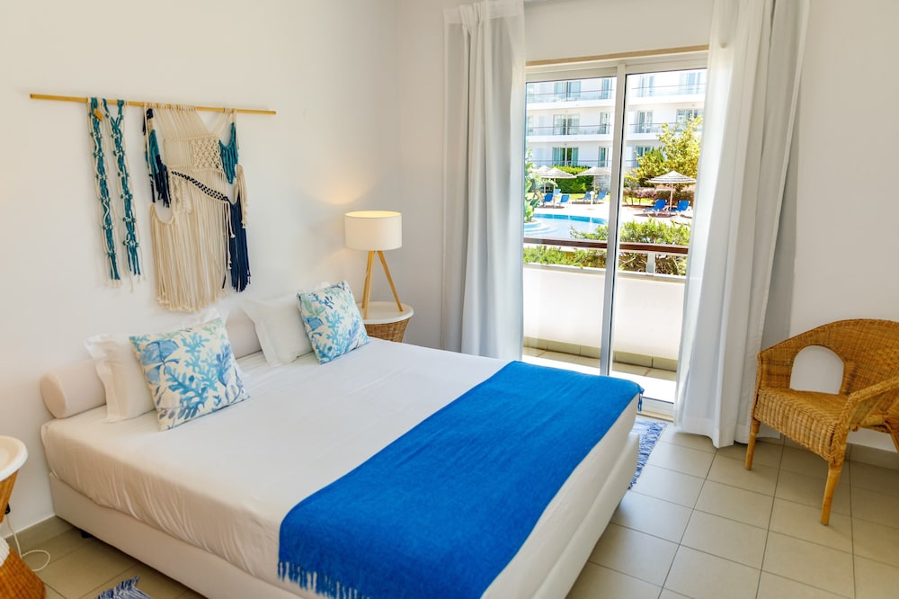 Marina Club Suite Hotel — Hotel rooms in Lagos, Faro