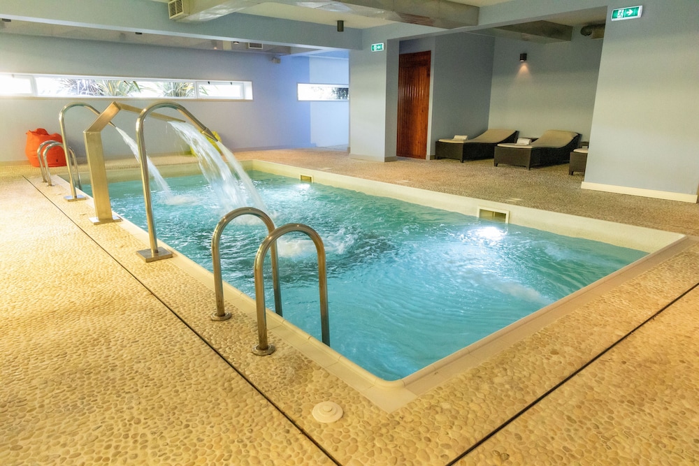 Marina Club Suite Hotel — Swimming pool in Lagos, Faro