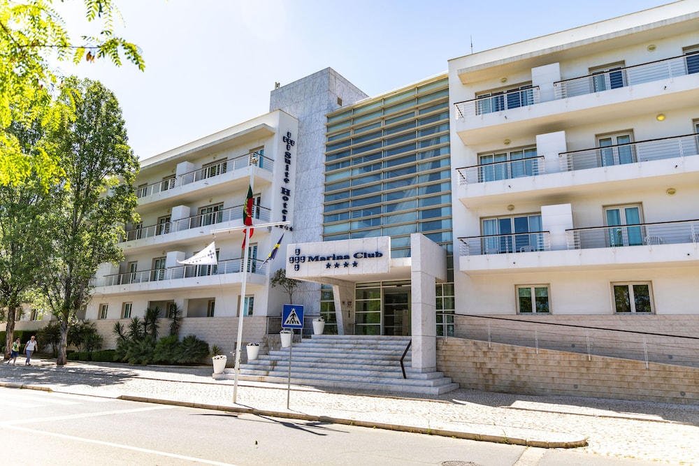 Marina Club Suite Hotel — Hotel building in Lagos, Faro