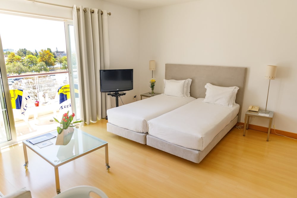 Marina Club Suite Hotel — Hotel rooms in Lagos, Faro