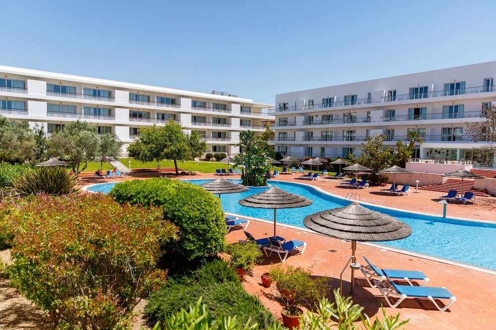 Marina Club Suite Hotel — Swimming pool in Lagos, Faro