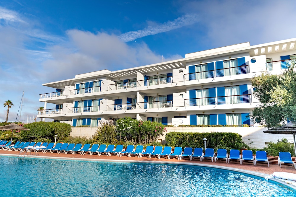 Marina Club Suite Hotel - zdjęcie 3