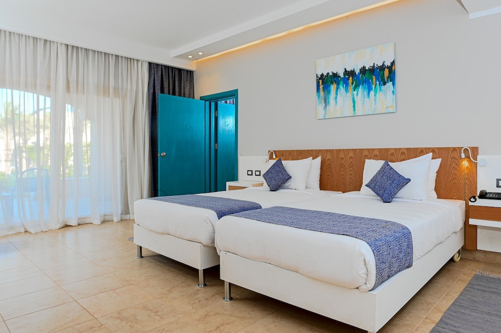 Sataya Resort Marsa Alam — Hotel rooms in Marsa Alam, Red Sea