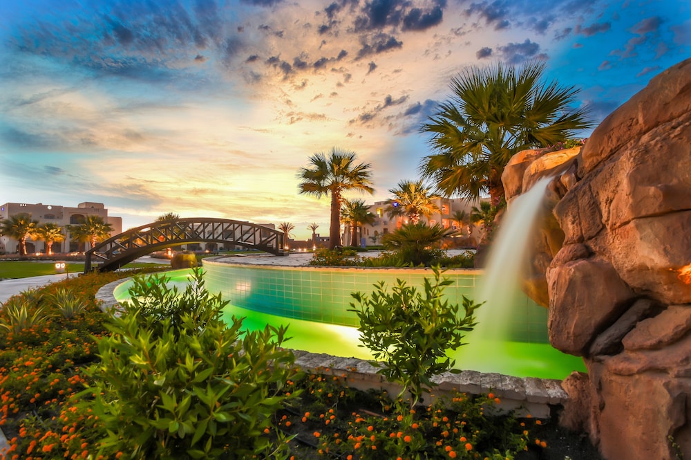 Sataya Resort Marsa Alam — Swimming pool in Marsa Alam, Red Sea