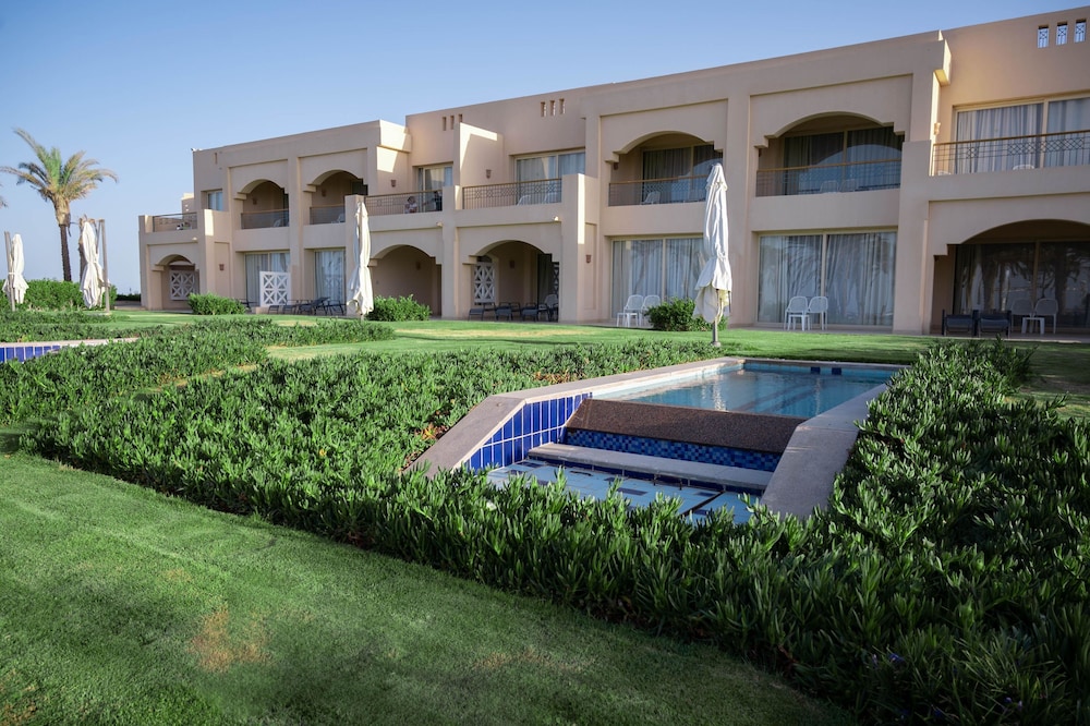 Sataya Resort Marsa Alam — Hotel building in Marsa Alam, Red Sea