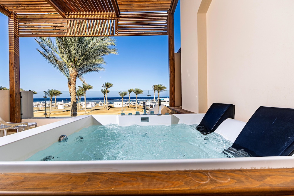 Sataya Resort Marsa Alam — Hotel rooms in Marsa Alam, Red Sea