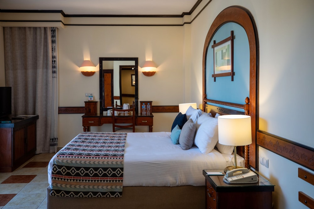 SUNRISE Remal Resort - All Inclusive — Hotel rooms in Sharm El Sheikh, Red Sea