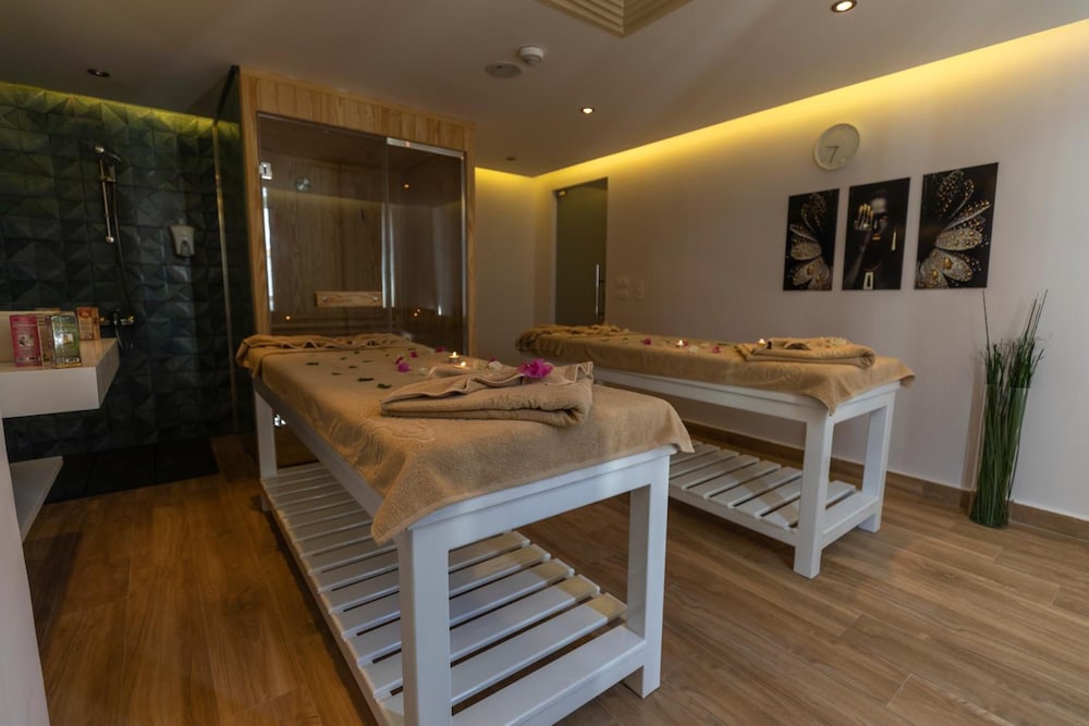 SUNRISE Remal Resort - All Inclusive — Hotel rooms in Sharm El Sheikh, Red Sea